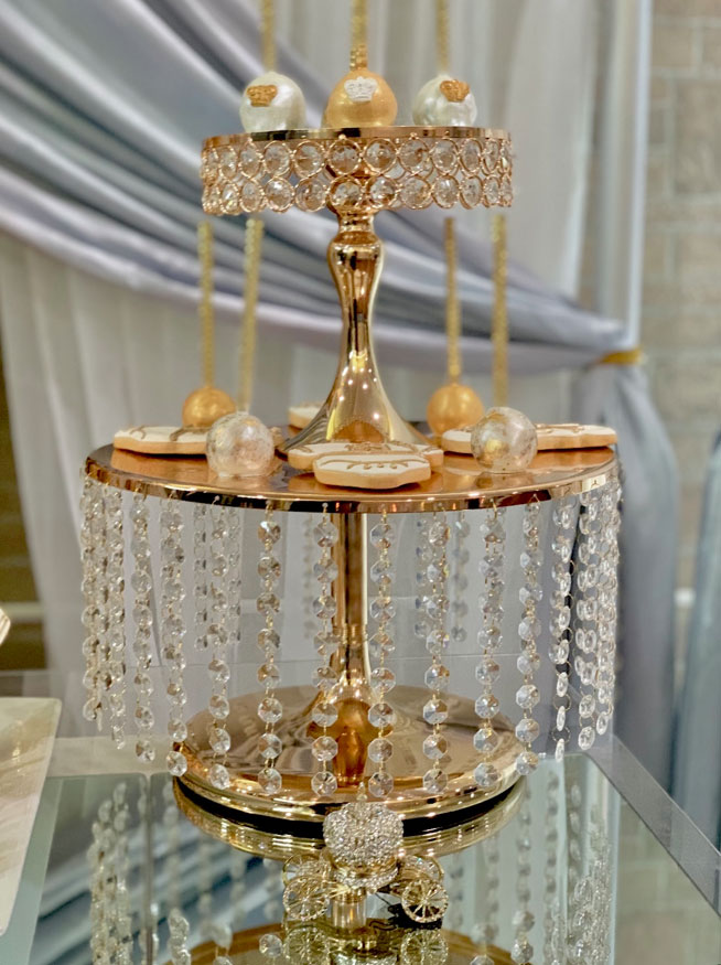 Crystal and gold center piece designed by Dacres Decor Design